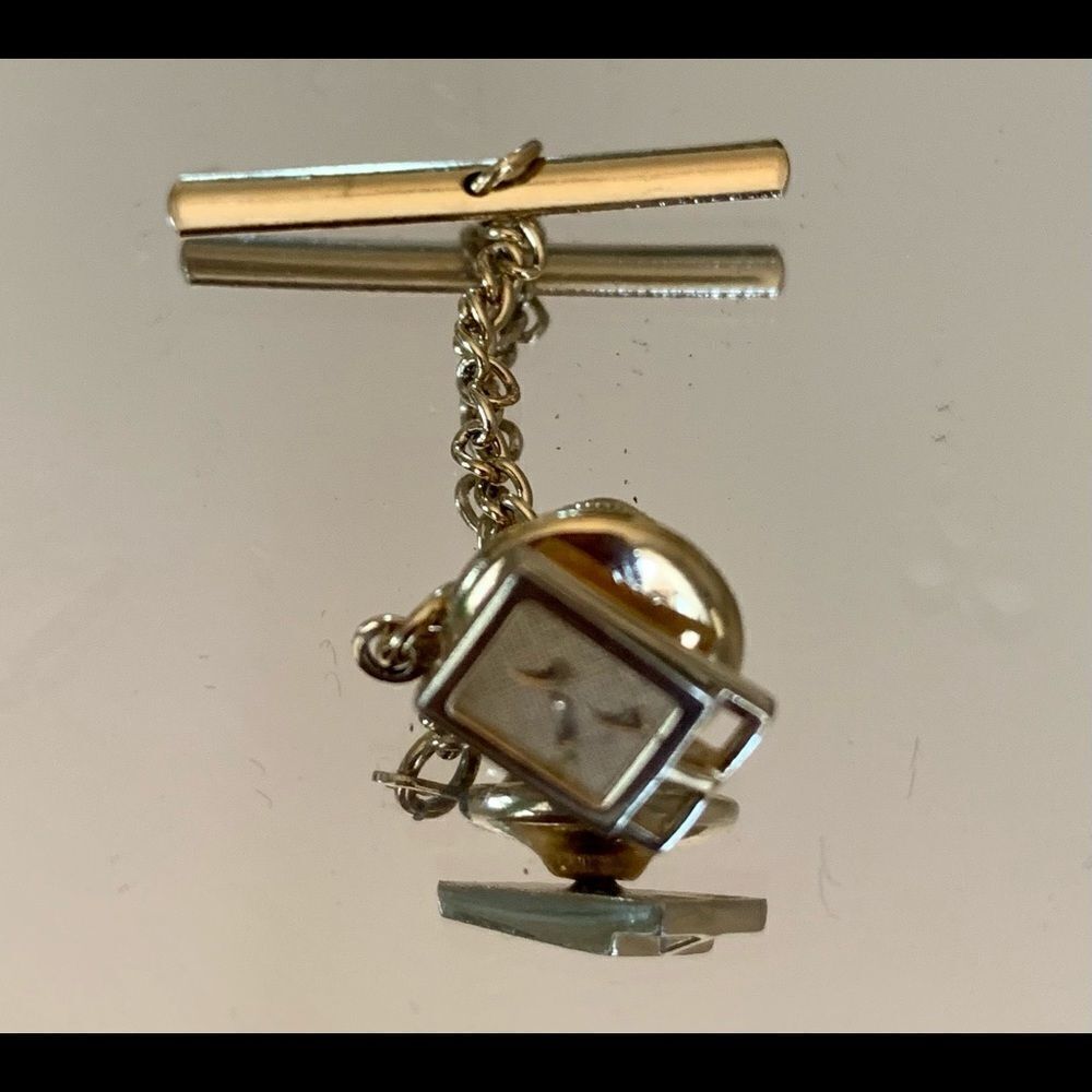Vintage Swank‎ gold tie tack or tie pin